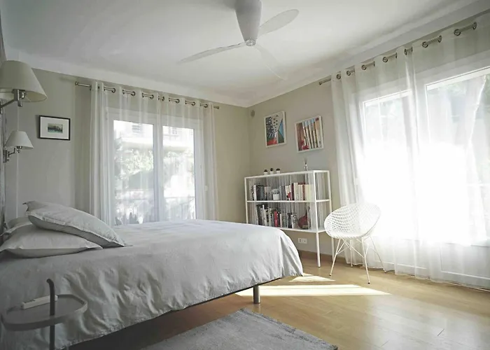 Chic A Cannes, Avec Terrasse Et Cheminee, 83 M² Apartman Cannes