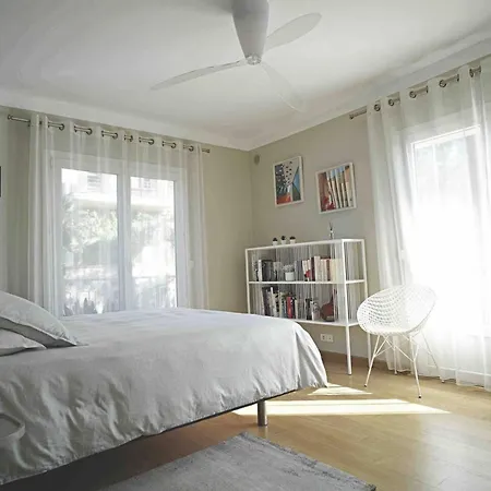 Chic à Cannes, Avec Terrasse Et Cheminée, 83 M² Apartamento Cannes