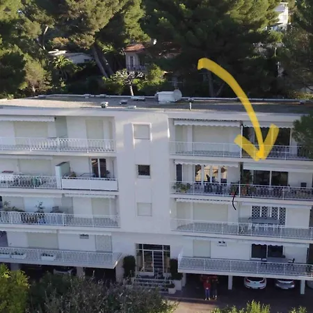 Chic A Cannes, Avec Terrasse Et Cheminee, 83 M²