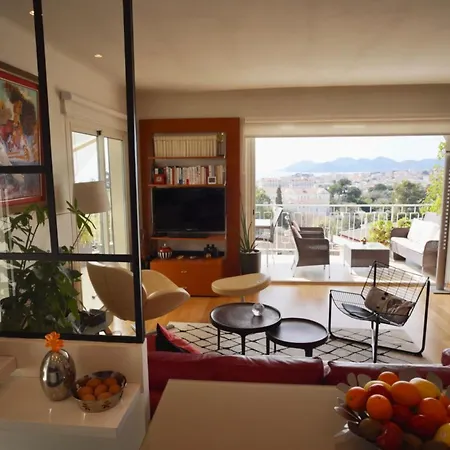 Chic A Cannes, Avec Terrasse Et Cheminee, 83 M² Apartman