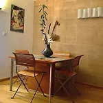 Chic A Cannes, Avec Terrasse Et Cheminee, 83 M² Apartment *